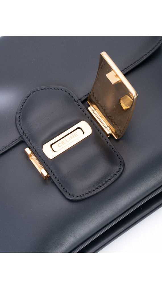 Celine Classic Box Bag i mørkeblå skinn med gullfarget hardware