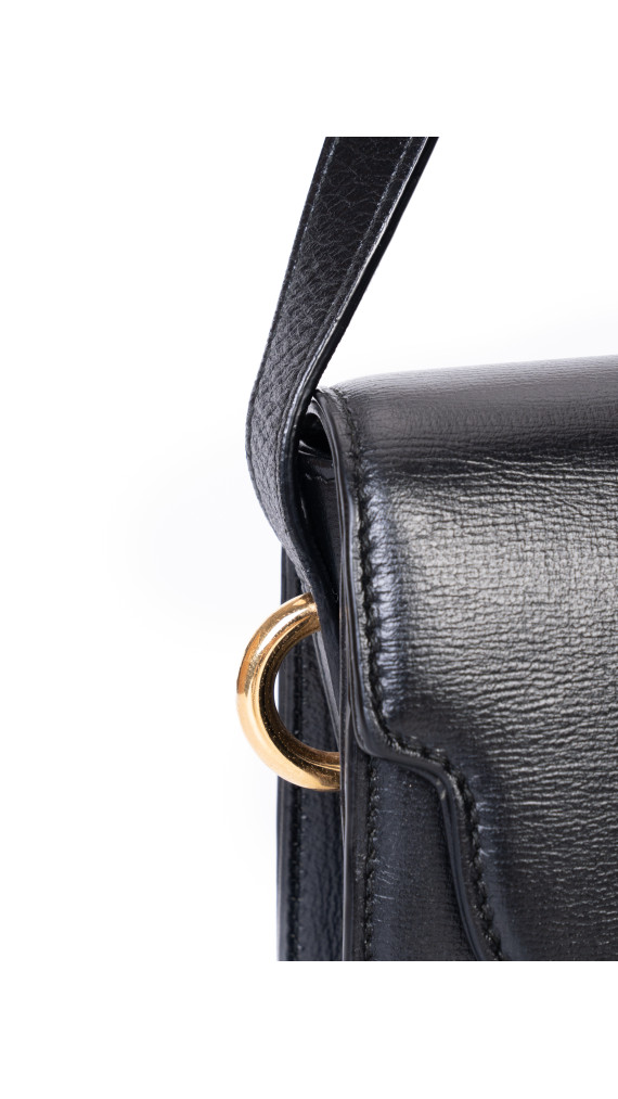 Gucci Logo Plaque Shoulder Bag Sort