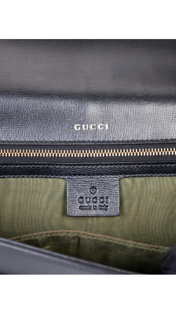 Gucci Logo Plaque Shoulder Bag Sort
