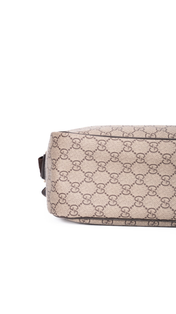 Gucci GG Supreme Messenger Bag Beige