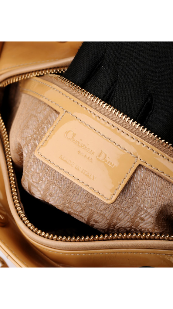 Christian Dior Lady Dior i Beige Patent Leather