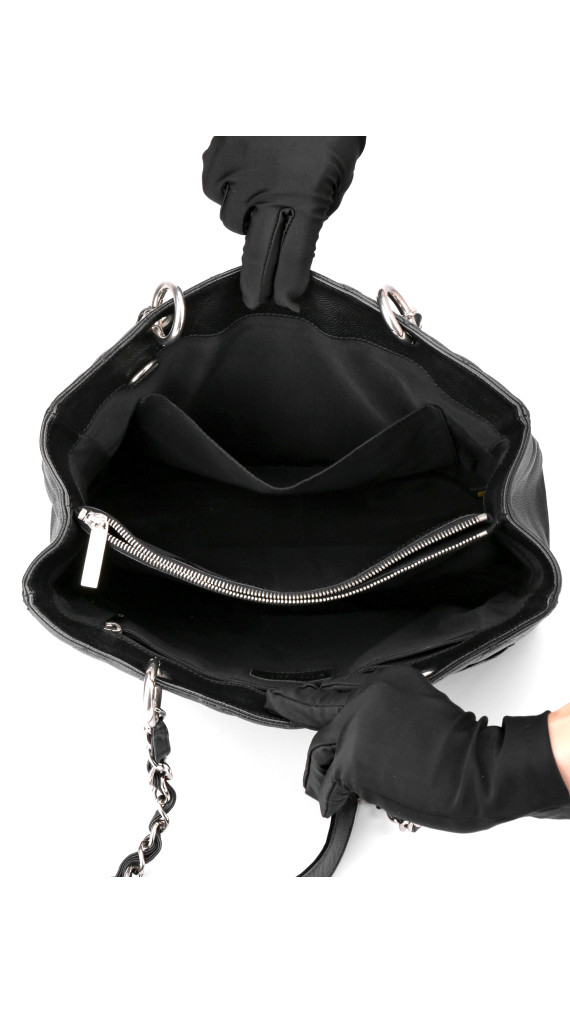 Chanel Shopping Tote i svart quiltet caviar-skinn med sølvfarget hardware