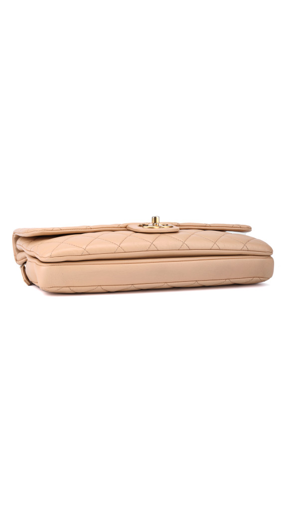 Chanel Single Flap Bag i Beige Calfskinn