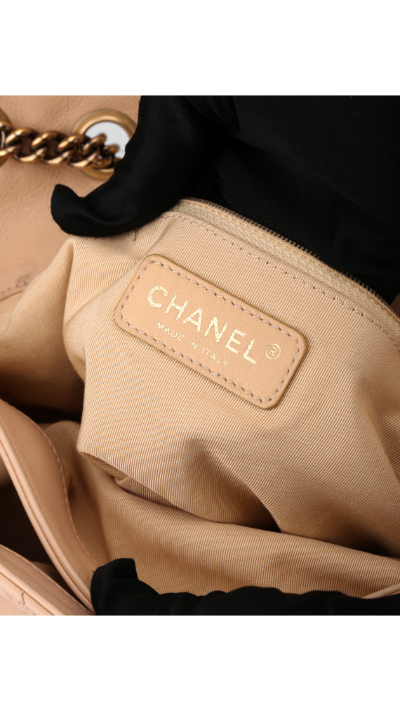 Chanel Single Flap Bag i Beige Calfskinn