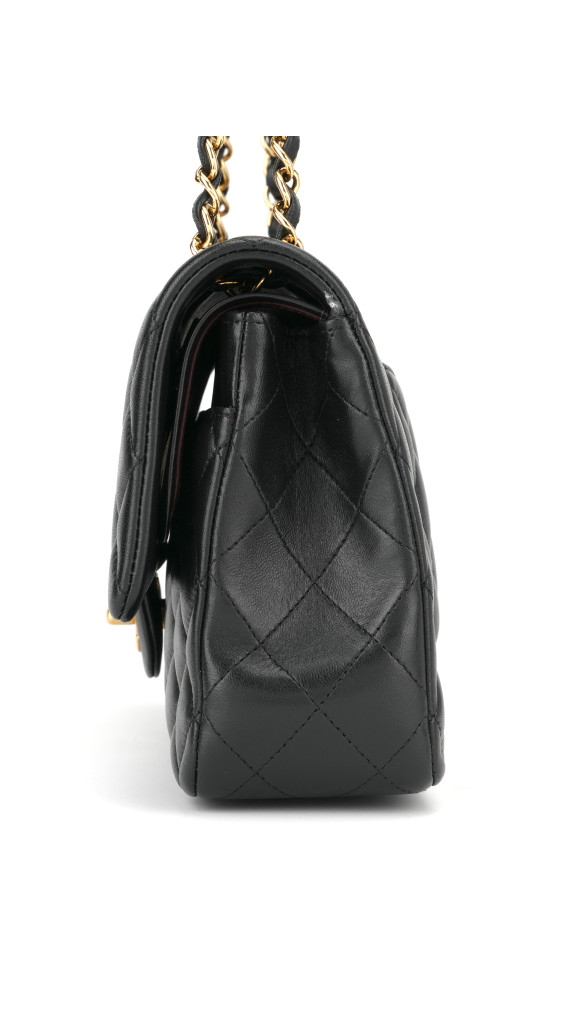 Chanel Classic Double Flap Bag Size Medium