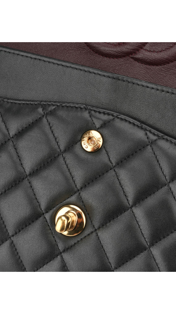 Chanel Classic Double Flap Bag Size Medium