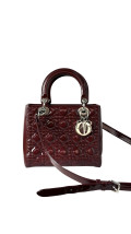 Lady Dior Size Medium i burgunder patent leather