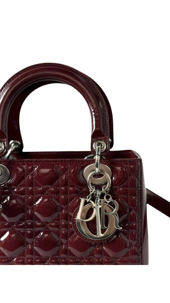 Lady Dior Size Medium i burgunder patent leather
