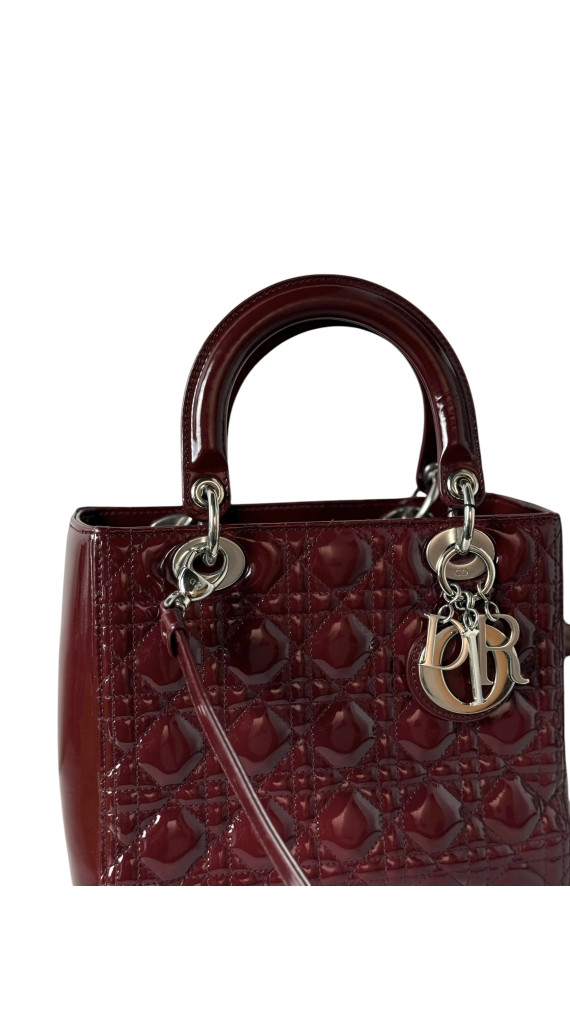 Lady Dior Size Medium i burgunder patent leather