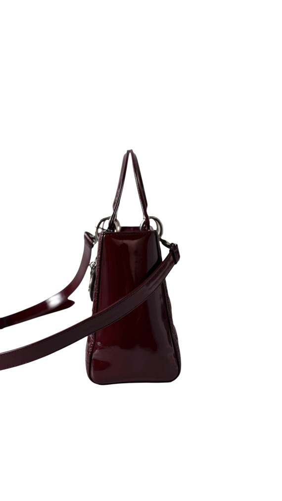 Lady Dior Size Medium i burgunder patent leather