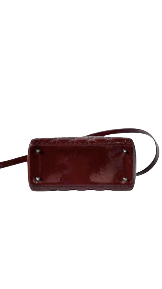 Lady Dior Size Medium i burgunder patent leather