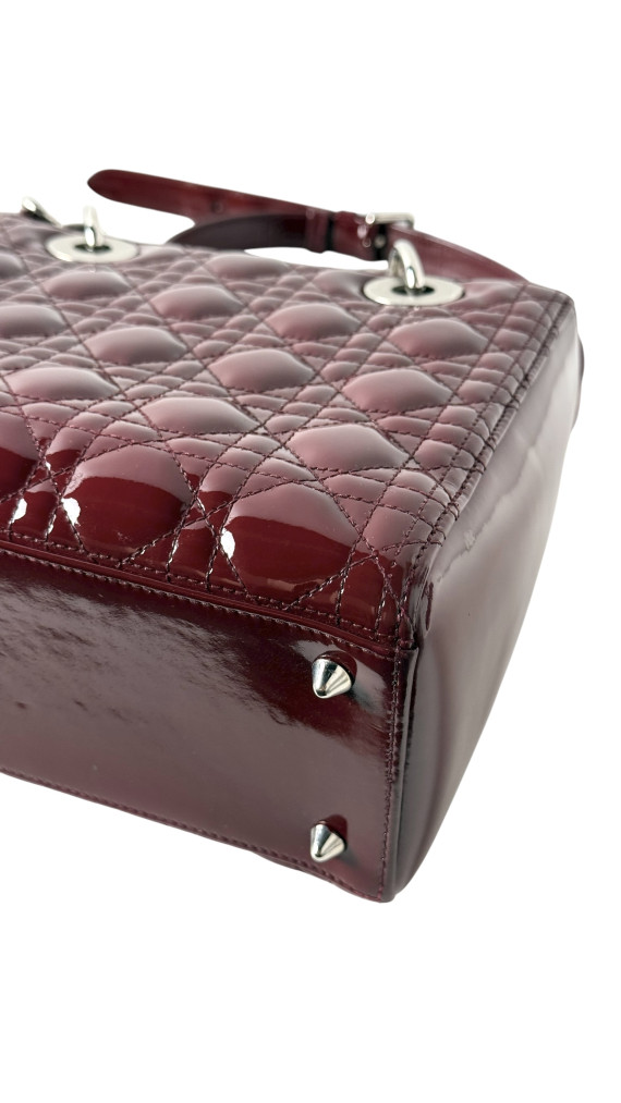 Lady Dior Size Medium i burgunder patent leather