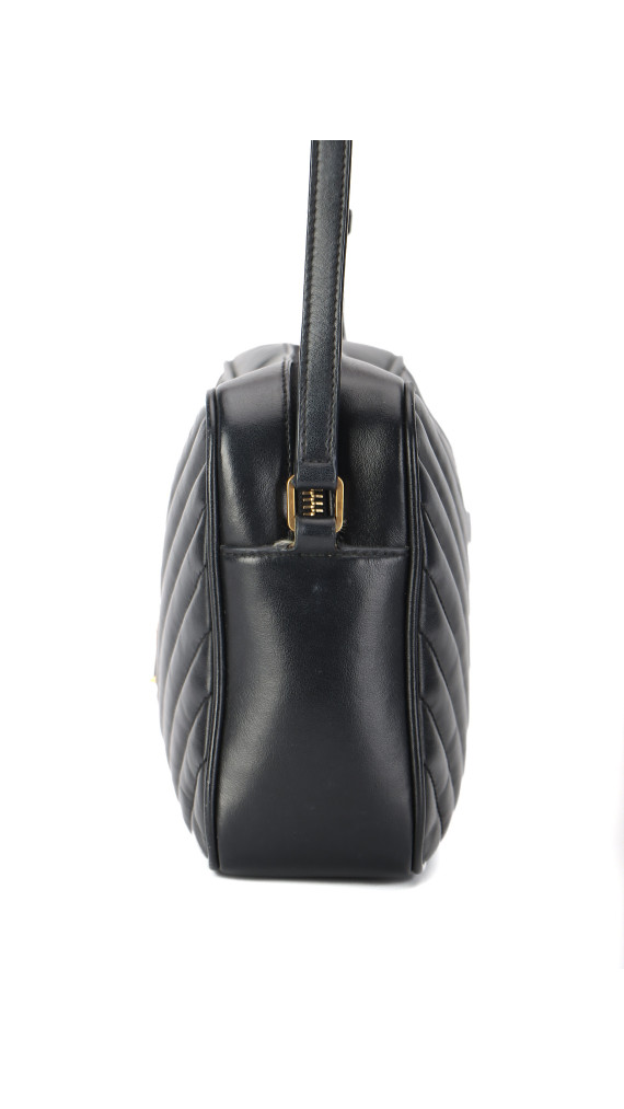 Saint Laurent Lou Camera Bag i sort chevron-quiltet skin