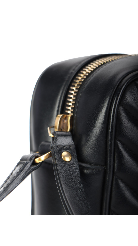 Saint Laurent Lou Camera Bag i sort chevron-quiltet skin