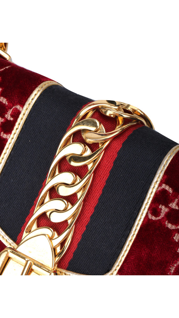 Gucci Sylvie Shoulder Bag  - Red