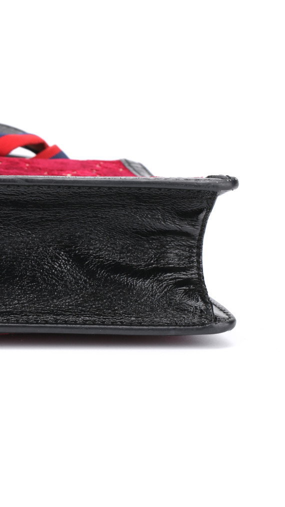 Gucci Sylvie Shoulder Bag  - Red