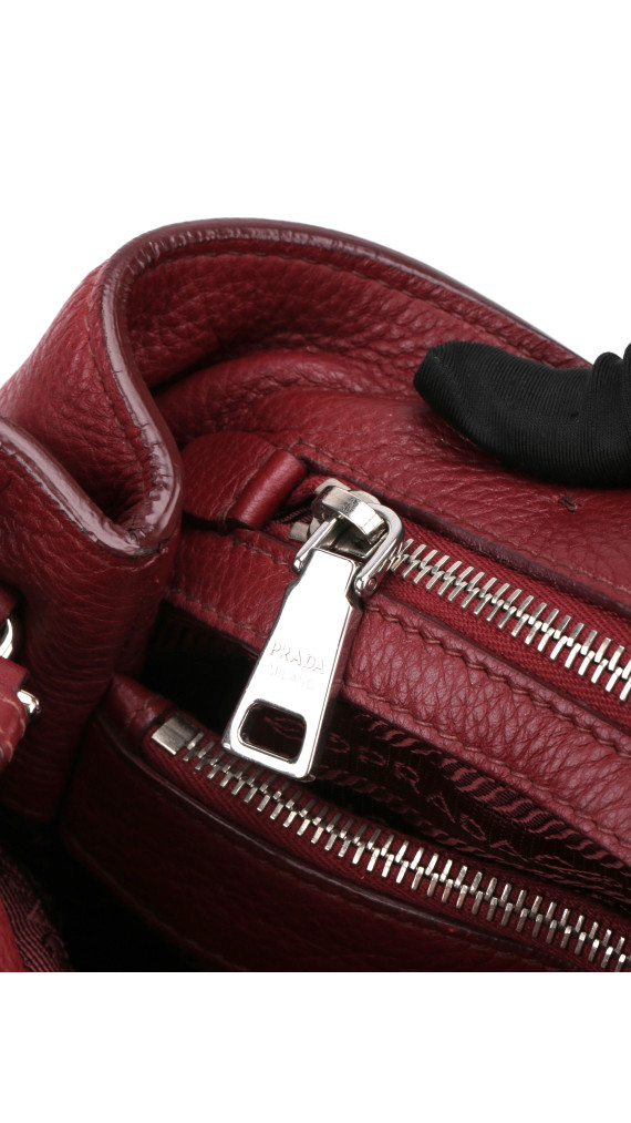 Prada Vitello Daino Shoulder Bag - Burgundy
