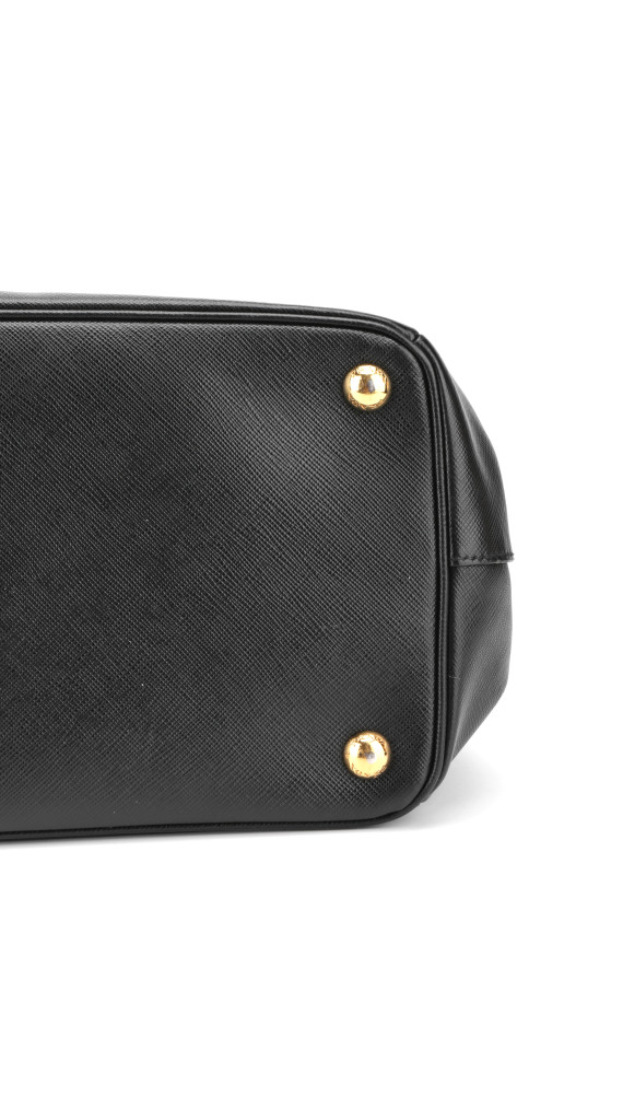 Prada Galleria Saffiano Shoulder Bag - Black