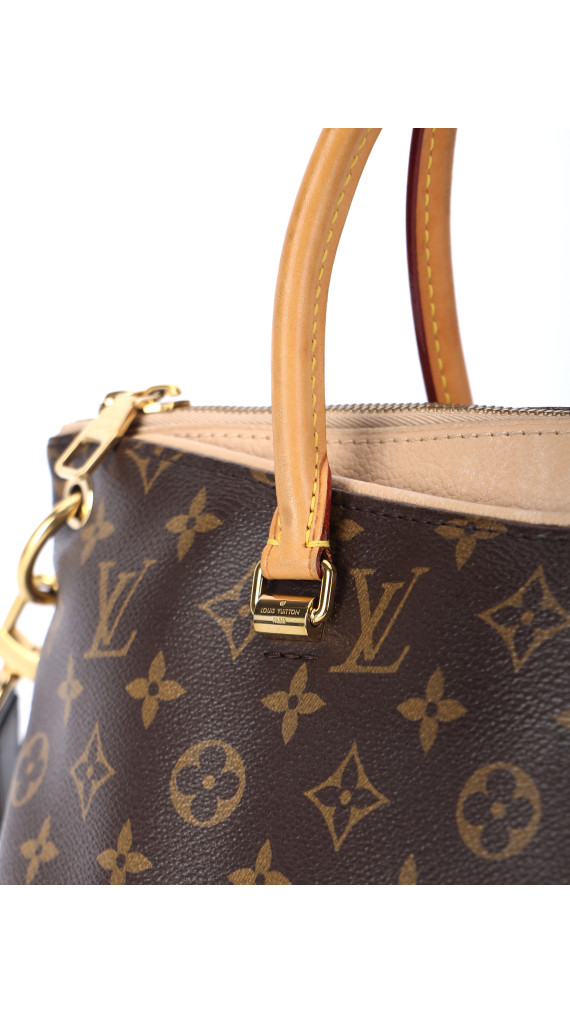 Louis Vuitton Pallas MM i Monogram canvas