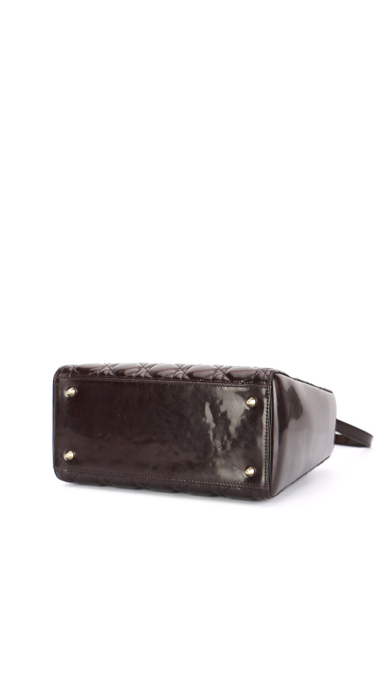 Christian Dior Lady Dior Medium i mørk brun patent skinn