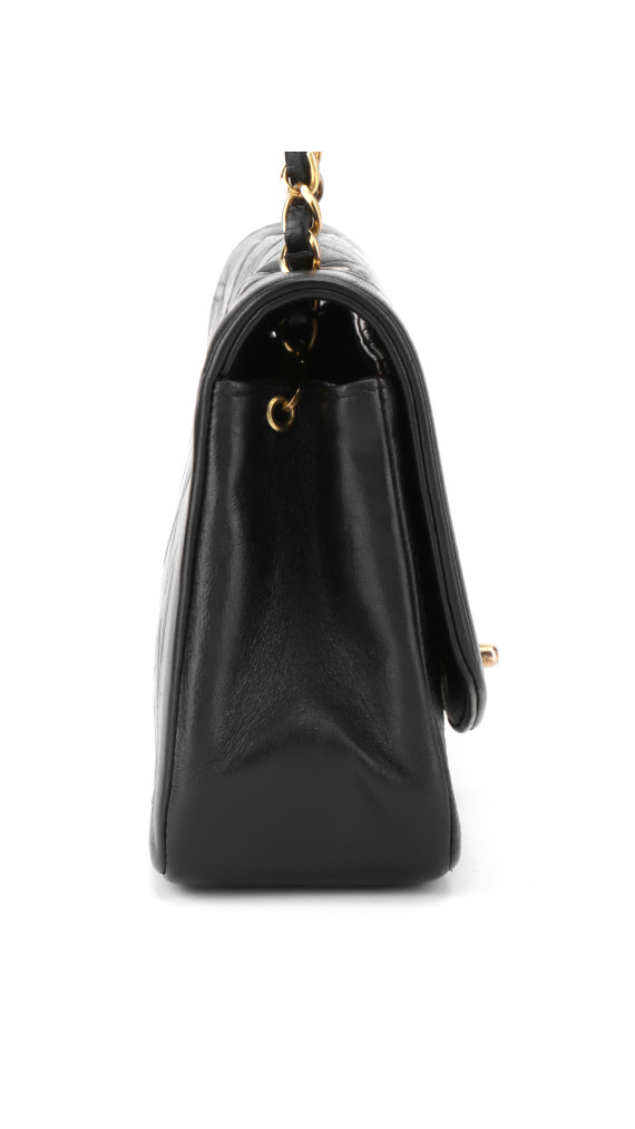 Chanel Diana Flap Bag i svart lammeskinn