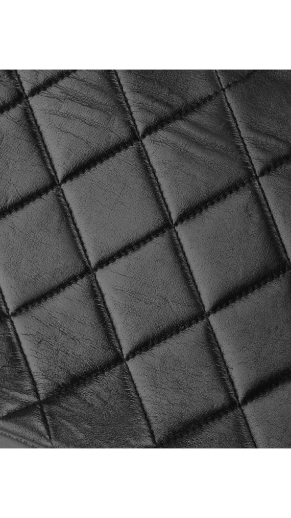 Chanel Diana Flap Bag i svart lammeskinn