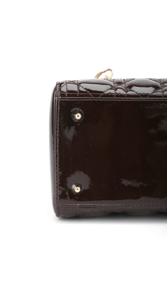 Christian Dior Lady Dior Medium i mørk brun patent skinn