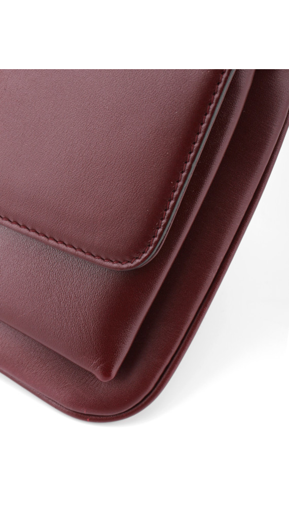 Gucci Arli Small Shoulder Bag i burgunderrødt skinn