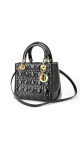 Christian Dior Lady Dior Medium i svart patent skinn