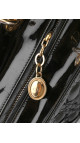 Christian Dior Lady Dior Medium i svart patent skinn