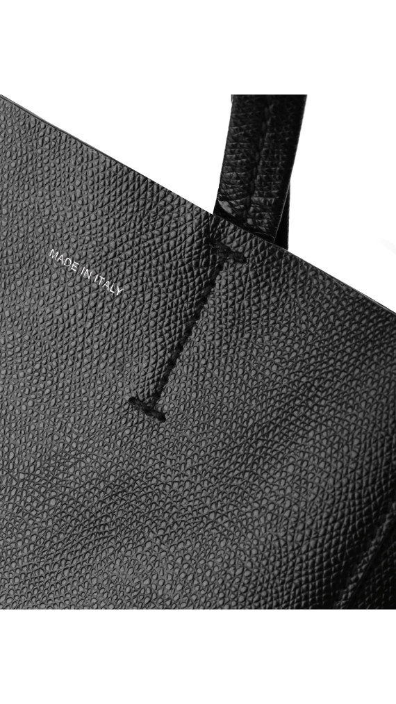 Céline Vertical Cabas i svart grained kalveskinn