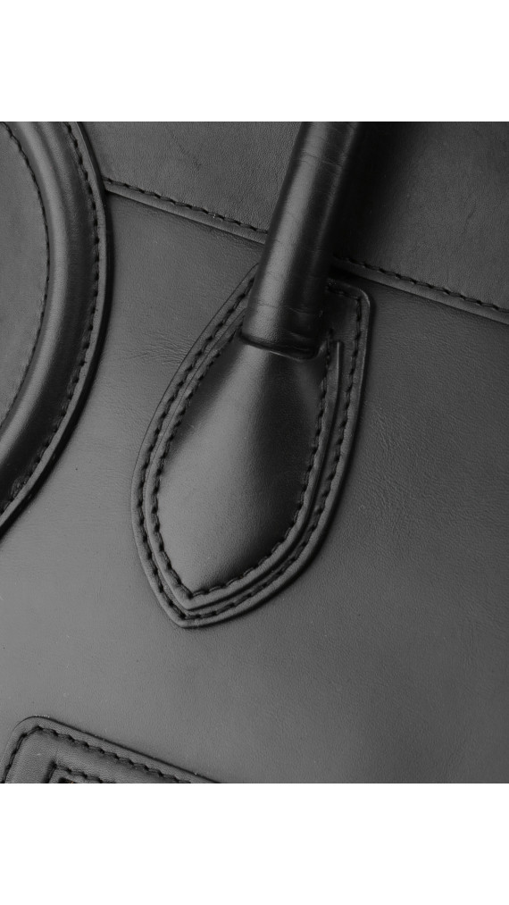 Céline Mini Luggage Tote i svart glatt kalveskinn (Den største str)