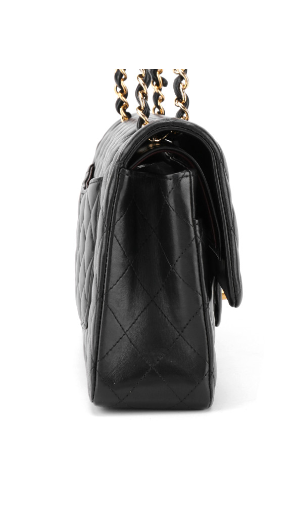 Chanel Classic Double Flap Medium i svart lammeskinn