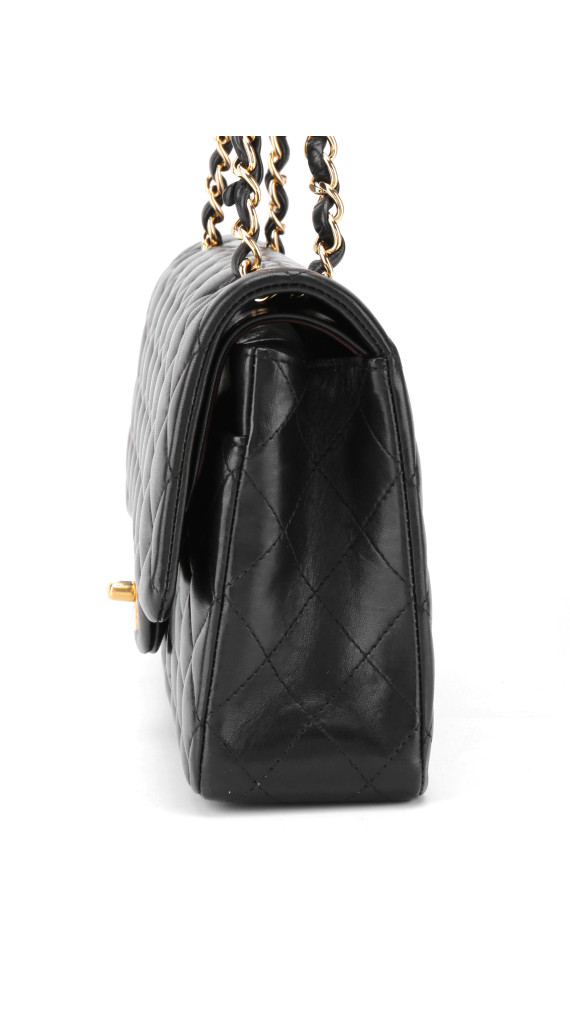 Chanel Classic Double Flap Medium i svart lammeskinn