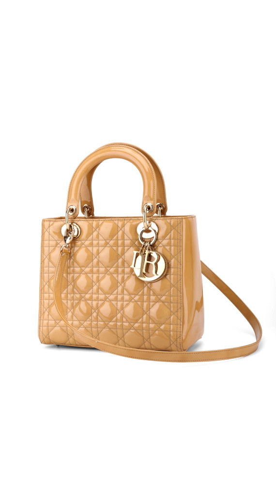Christian Dior Lady Dior Medium i Beige patent skinn