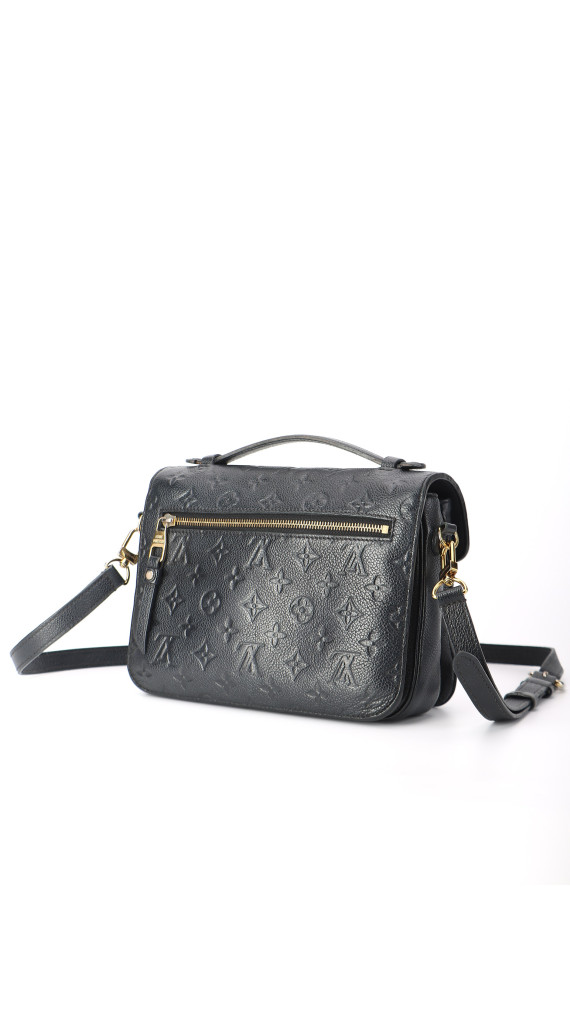 Louis Vuitton Pochette Métis i sort Monogram Empreinte-skinn