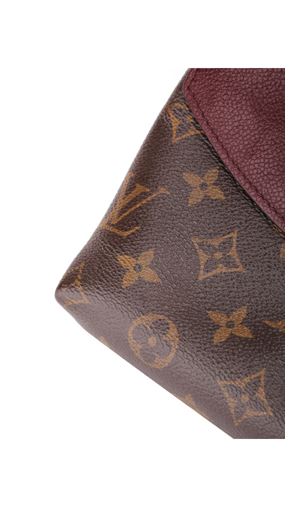 Louis Vuitton Saint Placide Chain Bag