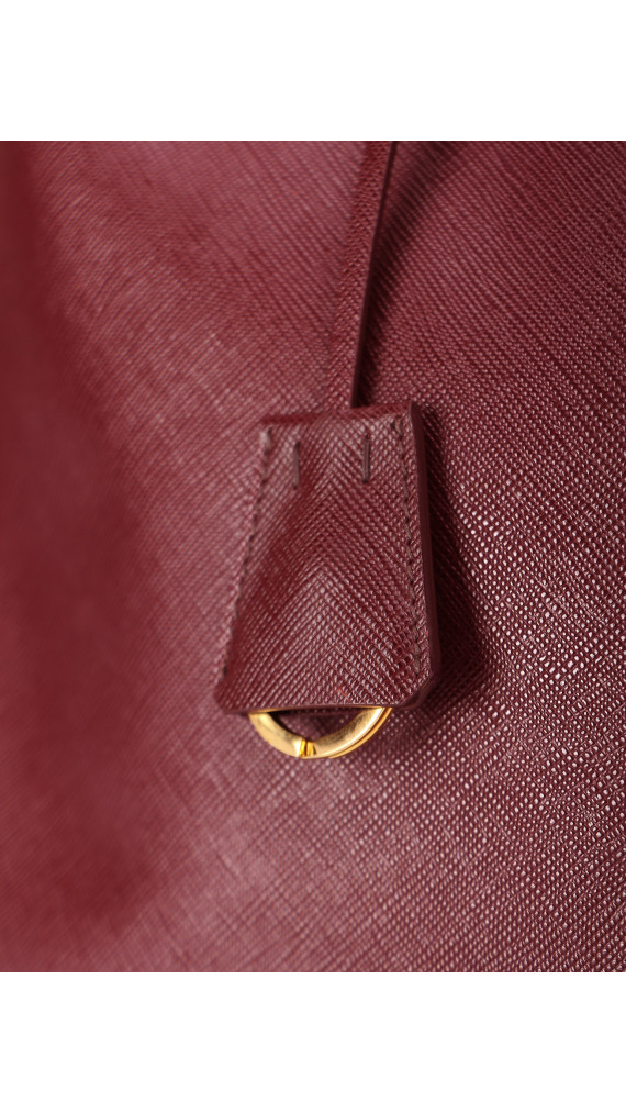 Prada Galleria Håndveske i burgund Saffiano-skinn