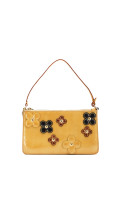 Louis Vuitton Pochette Fleurs i gul Vernis-skinn