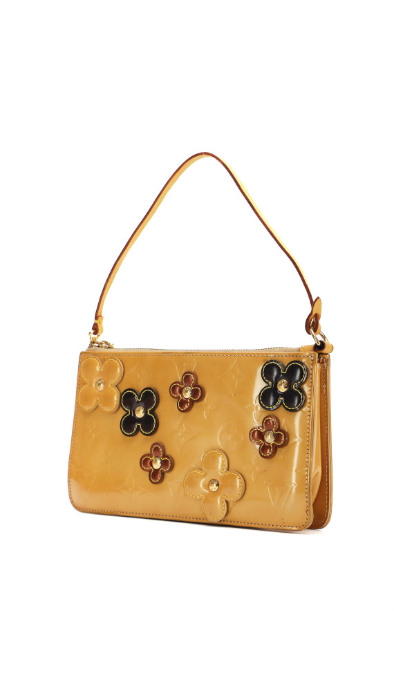 Louis Vuitton Pochette Fleurs i gul Vernis-skinn