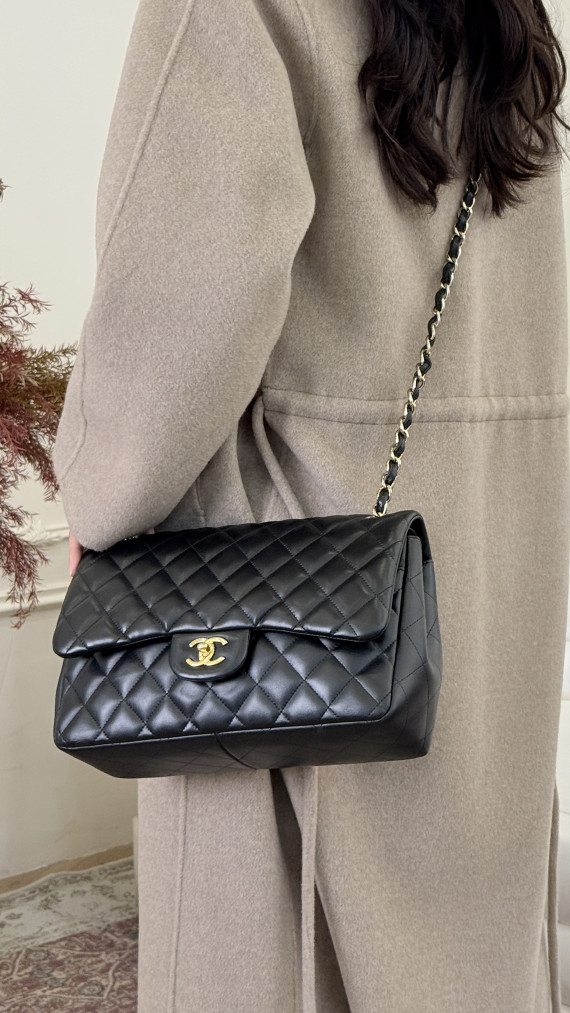 Chanel Double Flap Jumbo - Black Lambskin