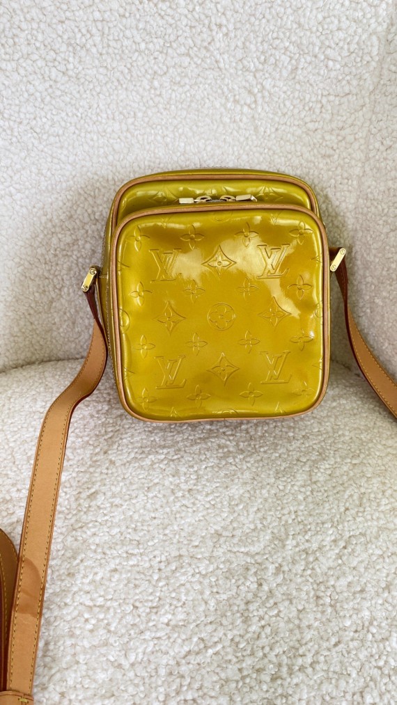 Louis Vuitton Vernis Shoulder Bag