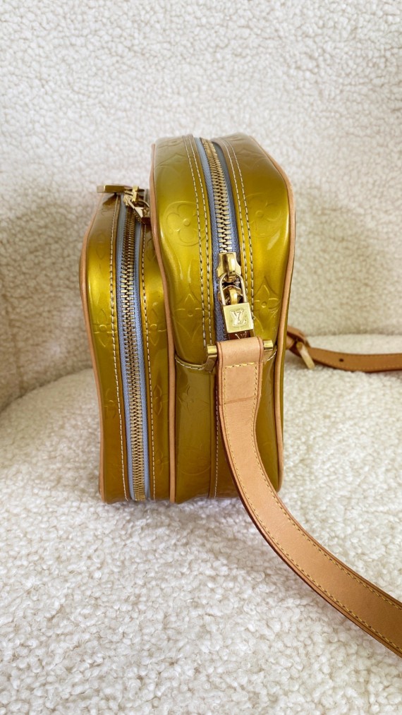 Louis Vuitton Vernis Shoulder Bag
