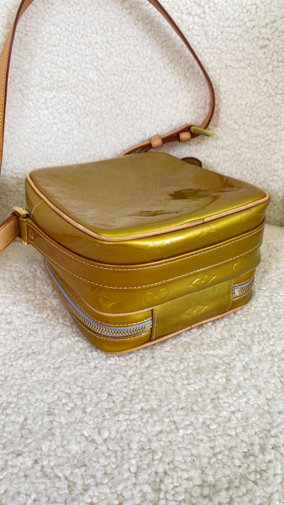 Louis Vuitton Vernis Shoulder Bag