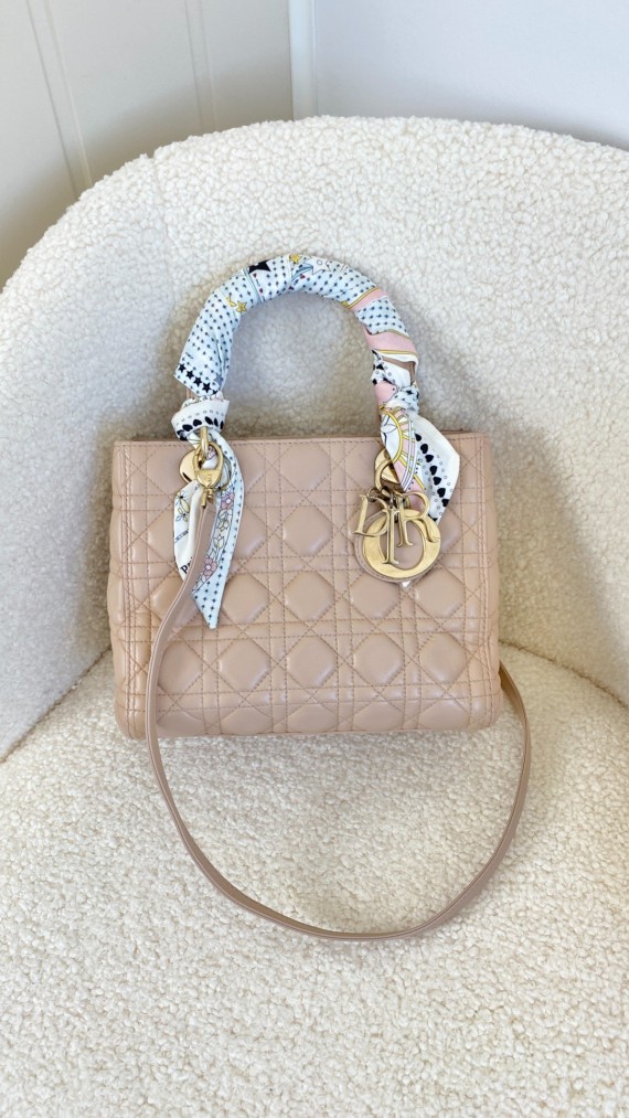 Lady Dior Medium Rose Beige m. GHW