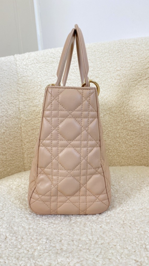 Lady Dior Medium Rose Beige m. GHW