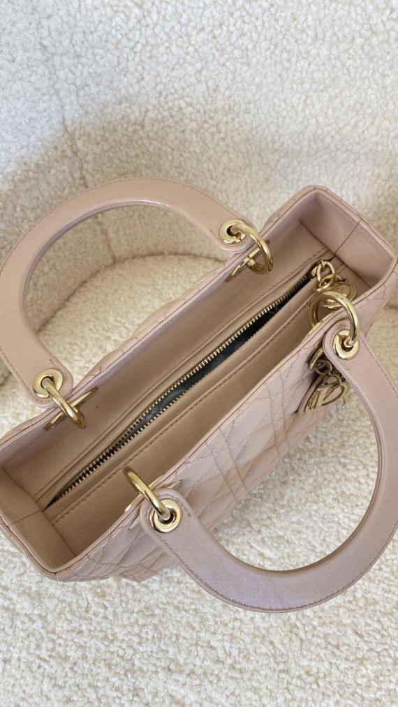 Lady Dior Medium Rose Beige m. GHW
