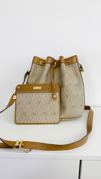 Dior Bucket Bag m. clutch