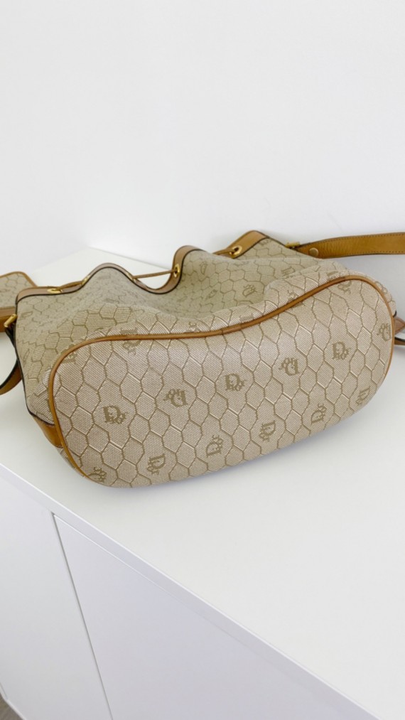 Dior Bucket Bag m. clutch