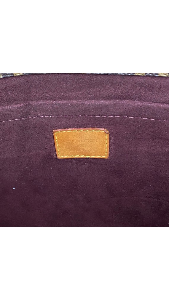 Louis Vuitton Montaigne MM
